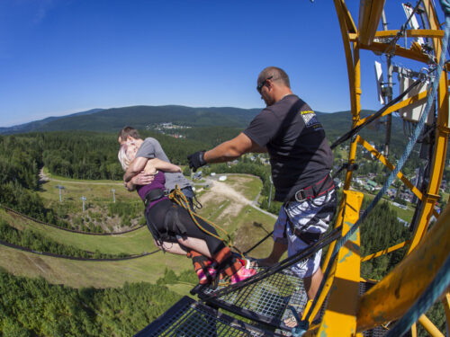 Zážitek Bungee jumping z televizní věže